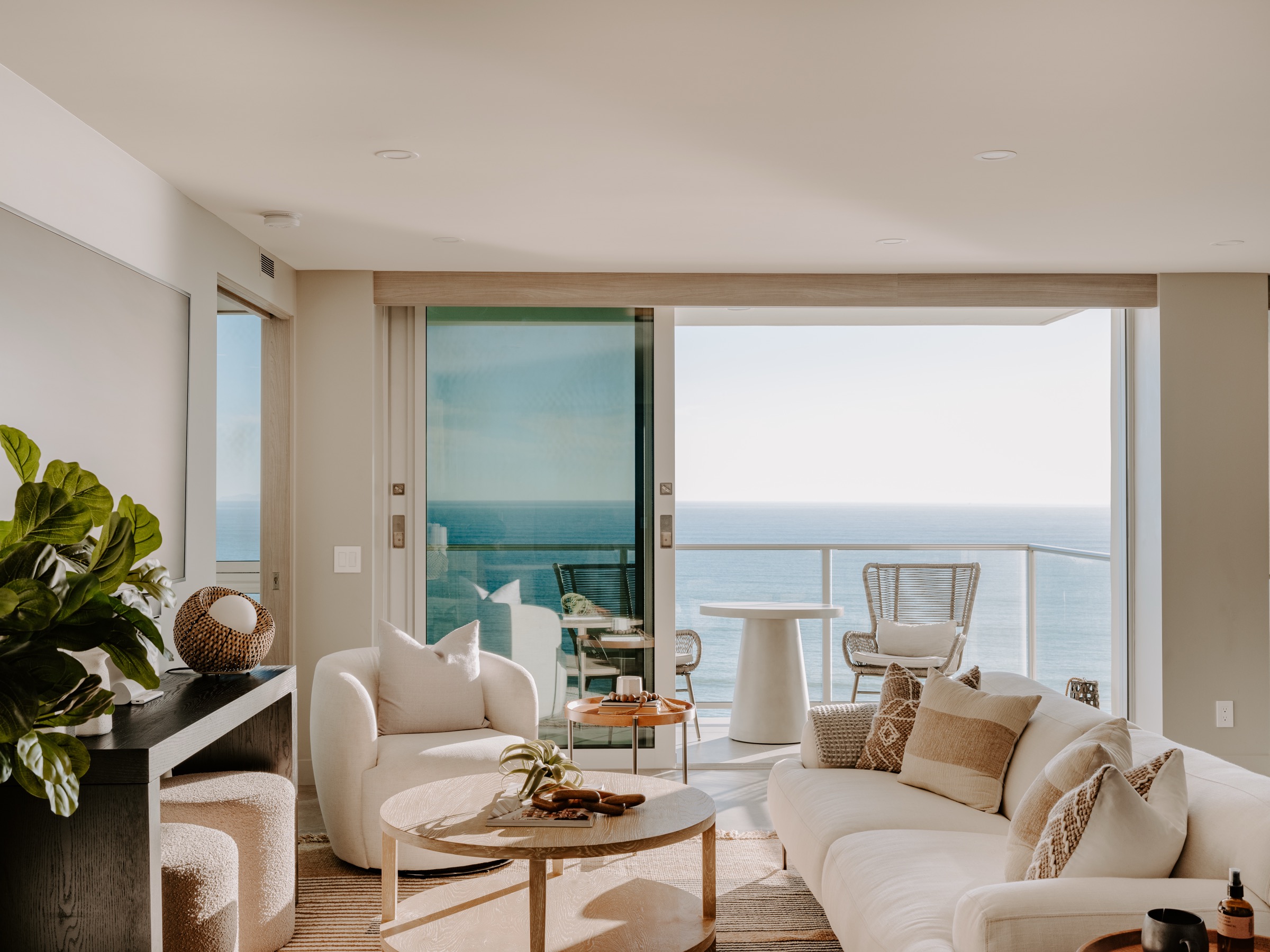 1730 Avenida Del Mundo — staged by Prept